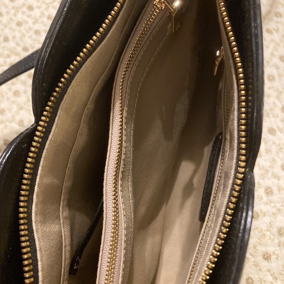 PIJUSHI Handbag - Picture 6 of 6